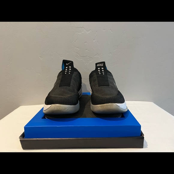 Nike hyper adapt bb size 11